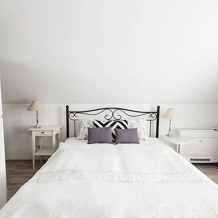 Noemi's Nyaraló