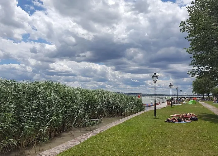 Noemi's בית נופש Balatongyörök